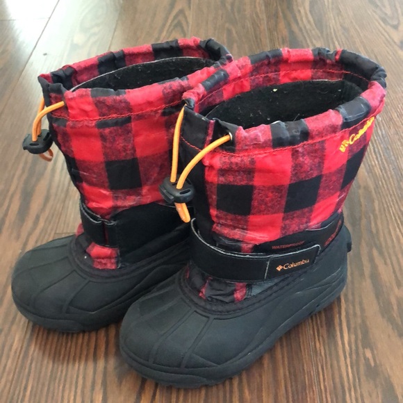 Size 12 Columbia Winter Boots - Picture 2 of 9